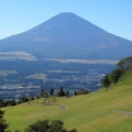 Nestled on a hill top between the Hakone valley and beautiful Mt. Fuji, Belle View Nagao Golf Club has great golf with incredible scenery! Enjoy panoramic views from the Pacific ocean to nearby Mt. Fuji. Come try a lesson in English. Friendly staff and rental clubs available. Reservations available for through play and self play only.